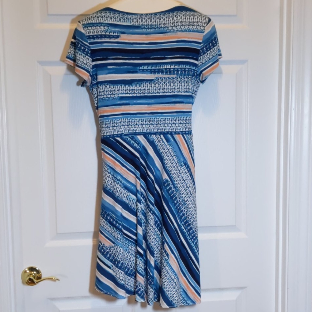 Est. 1946 Blue And Peach Colored Dress, Size M - Picture 4 of 7